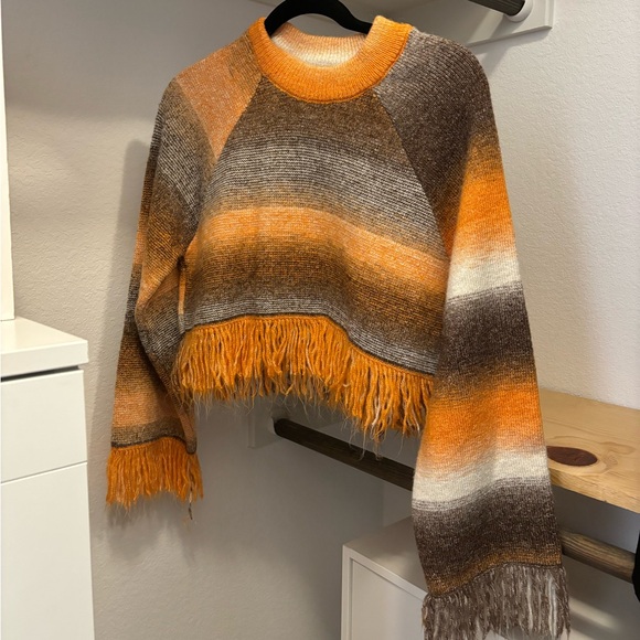 Zara Sweater - Picture 4 of 5